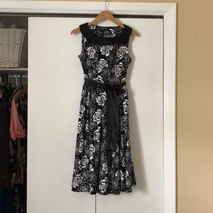 ModCloth Dress: black/white retro-inspired dress